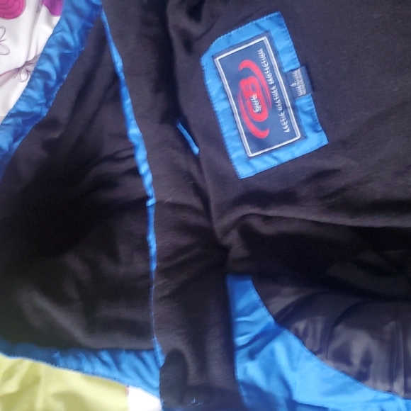 Jackets  for boys size 4 - Picture 3 of 3